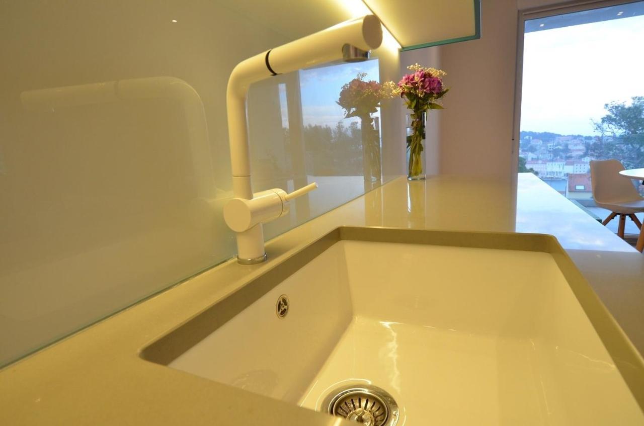 Beautiful View Apartment With Garage Space Mali Lošinj Exterior foto